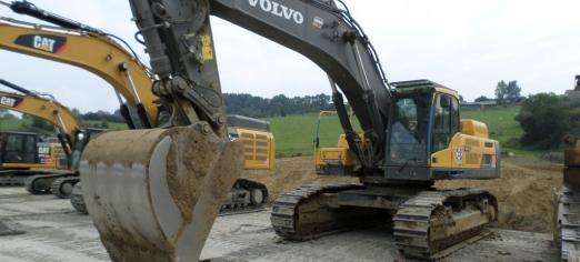 Location pelleteuse avec chauffeur Paris